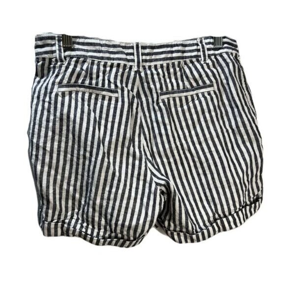 Womens Pocketed Zippered Chino Pinstripe Shorts Size‎ 2 - Picture 2 of 5